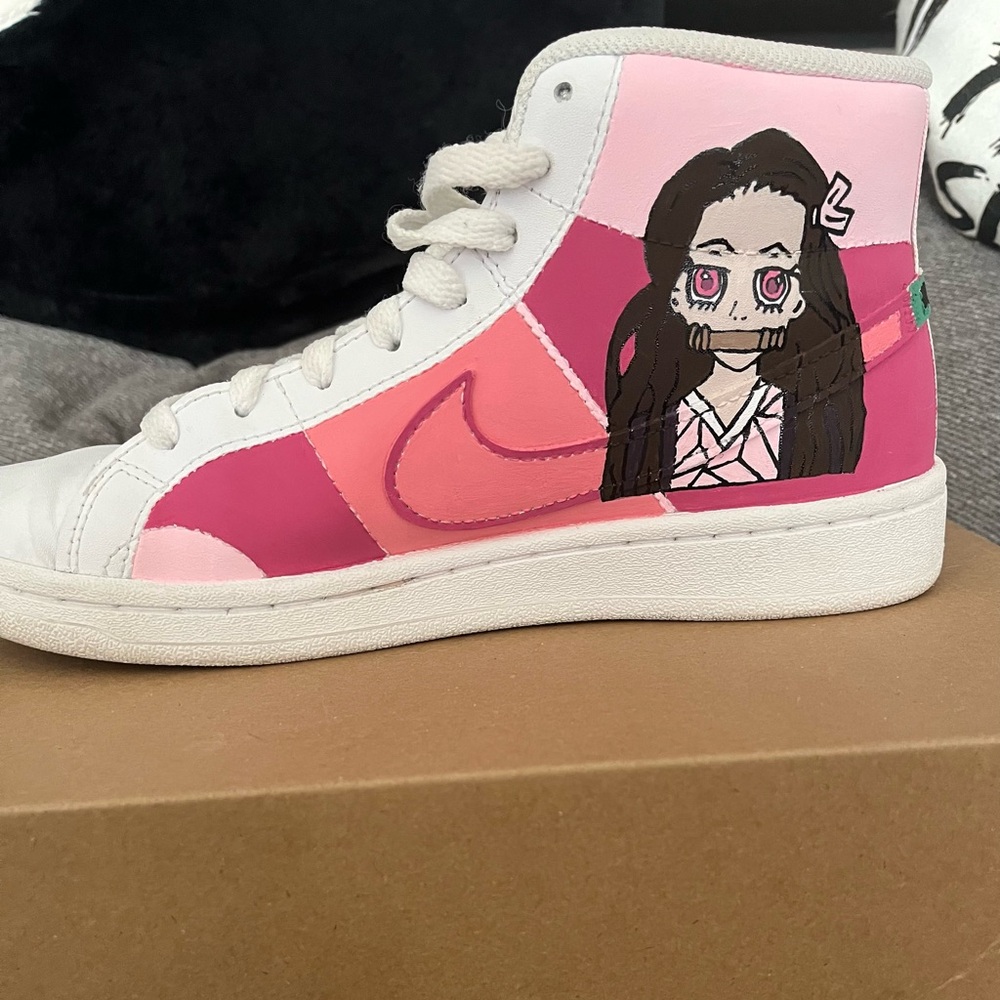 Custom Painted Nike’s!!!